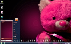 粉红色小熊win7桌面壁纸