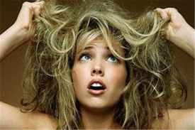 头发干燥用什么改善 头发干燥是什么原因引起的