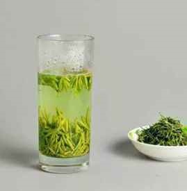 喝绿茶能减肥吗(喝绿茶一个月瘦了15斤)