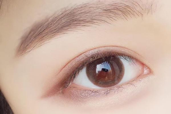 双眼皮埋线会影响视力吗 双眼皮埋线痛不痛