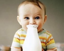 婴儿奶粉大人可以喝吗 有什么影响