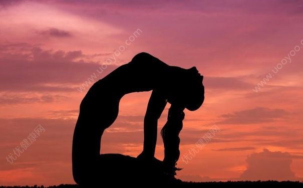 哪些丰胸瑜伽动作效果好？怎么练习瑜伽能够丰胸？(1)