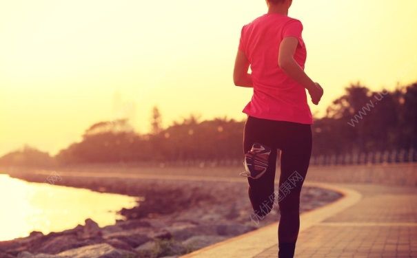 什么时间跑步是最好的？晨跑、午后跑、夜跑有哪些优缺点？(1)