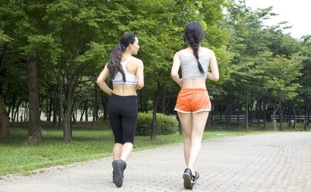 跑步减肥有哪些妙招？跑步要多久才能减肥？[图]