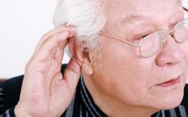 老年人应该如何预防耳背？老年人听力下降怎么办？(1)