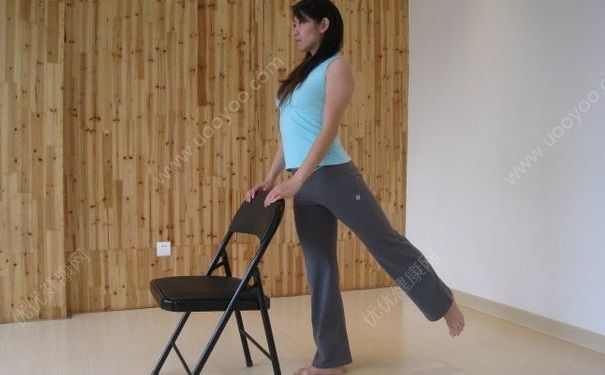 办公室瑜伽可以锻炼哪些部位？有哪些可以在办公室练习的瑜伽？(1)