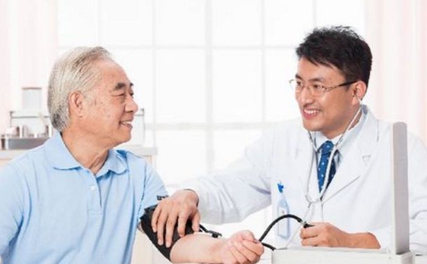 高血压老人饮食需注意哪些？高血压老人吃什么好？[图]