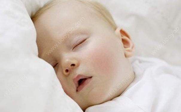 睡觉打呼噜的原因有哪些？孩子