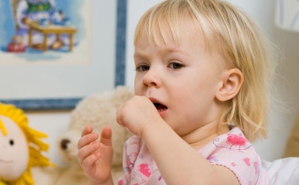 宝宝咳嗽该怎么治疗？儿童咳嗽的饮食禁忌有哪些？(1)