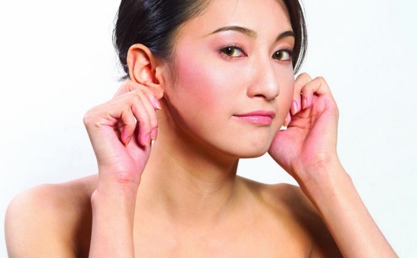 长期耳鸣有怎样的危害？防治耳鸣该怎么做？(1)