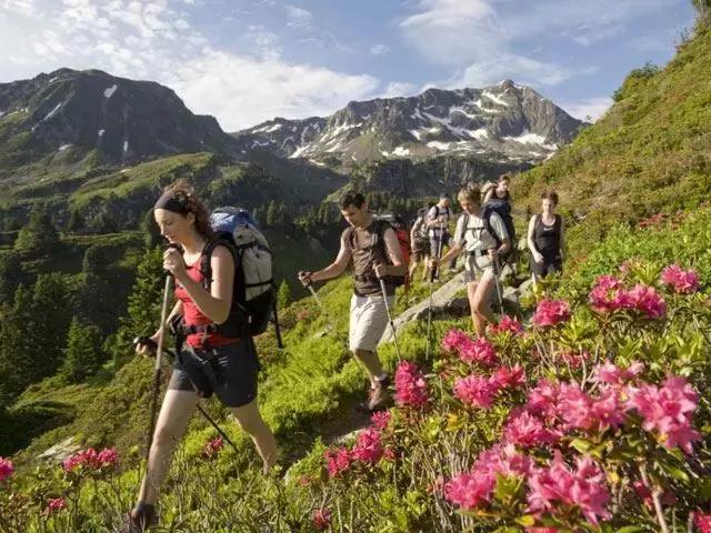 全球顶级徒步线路之一：法意瑞三国环勃朗峰徒步攻略