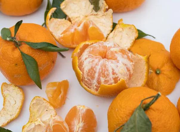橘子可以与螃蟹一起吃吗 同吃影响食物消化吸收