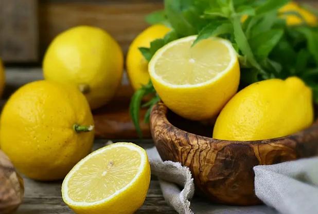 什么样的柠檬最好吃？柠檬水是酸性还是碱性？