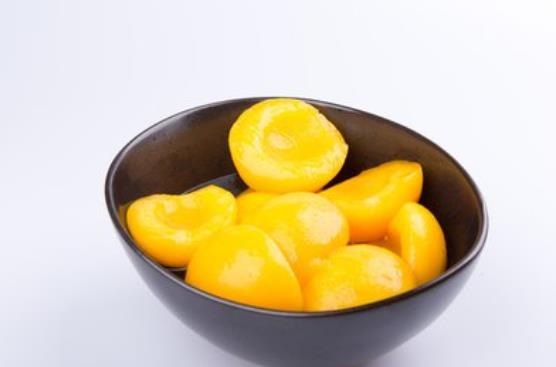 做黄桃罐头为什么要泡淡盐水 杀菌消毒去除农药化学
