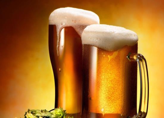 喝啤酒的时候可以吃烧烤吗 杂环胺化合物致癌,尿酸增