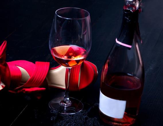 喝红酒可以预防心脏病吗 氨基酸软化血管预防动脉硬