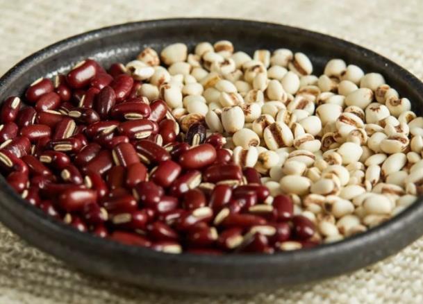 吃药期间能喝红豆薏米水吗 