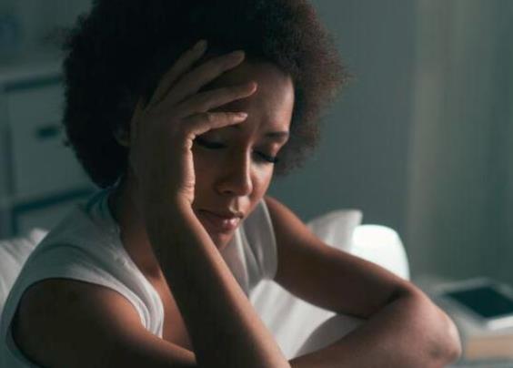 产后抑郁是什么原因造成的 激素波动产后并发症压力