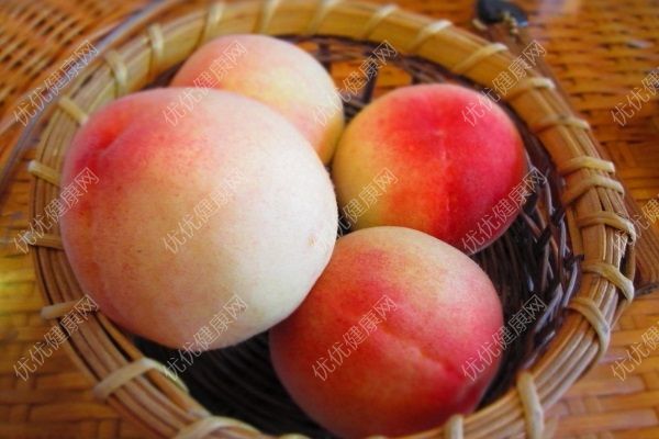 荔枝和桃子可以一起吃吗？桃子和荔枝可以一起吃吗？(4)
