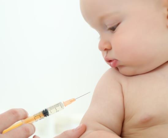 婴儿接种疫苗需要带什么证件