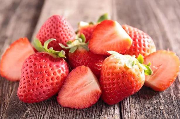 大棚草莓什么品种最好？丹东草