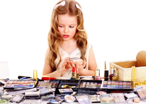 小孩表演用什么化妆品 选择