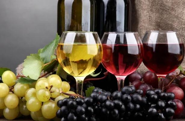 红酒是不是葡萄酒？红葡萄酒和干红葡萄酒有什么区别？