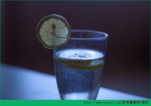 柠檬水和药能一起吃吗？柠檬水可以吃药吗？(4)