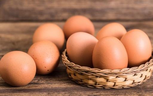 蛋黄打出来是散的还能吃吗？鸡