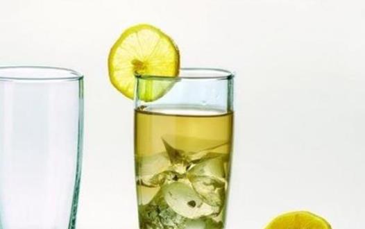喝柠檬水需要注意什么？哪些人