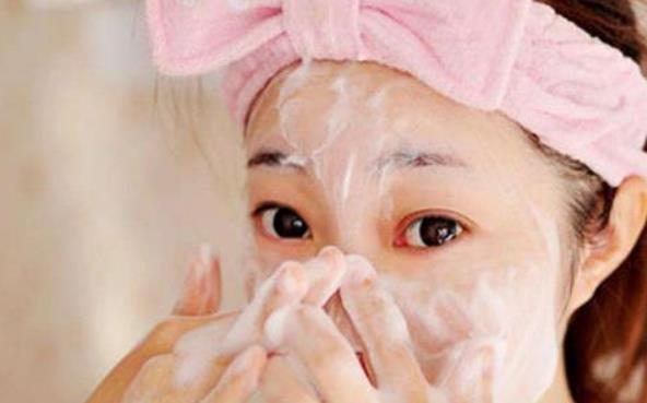 针对不同皮肤类型的洗脸方法