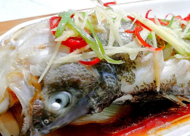 鲈鱼和菠菜能一起吃吗 同吃加重肠胃消化负担