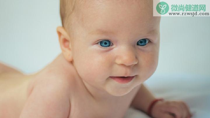 新生儿大便带血丝的原因有哪些？新生儿大便带血丝怎么