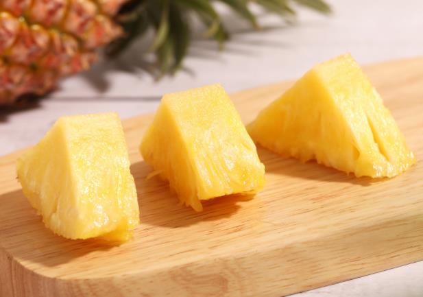 菠萝能和甘蔗一起吃吗 菠萝甘蔗同吃注意什么