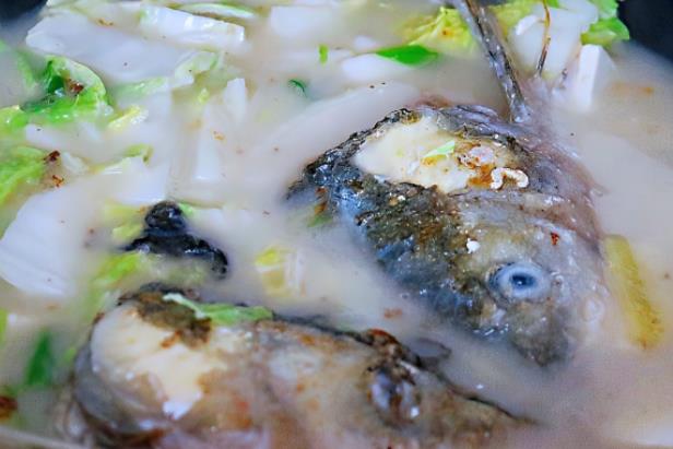 鱼头豆腐汤里面可以放菠菜吗
