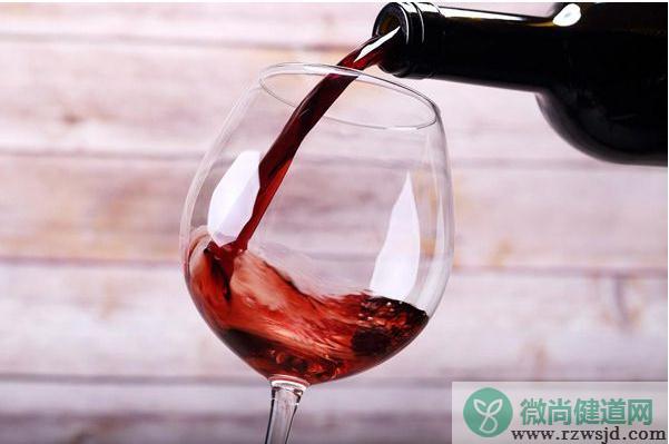 红酒可以在减肥期间喝吗？红酒