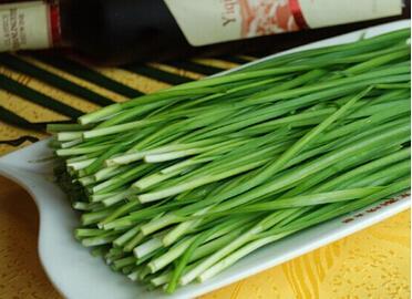 食物禁忌：牛肉韭菜同食中毒