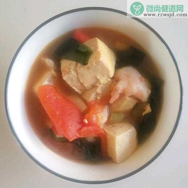 夏日养生食谱——西红柿豆腐汤