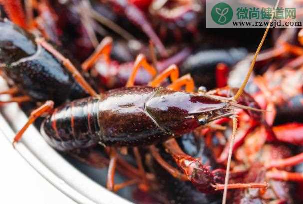 吃小龙虾中毒有哪些症状 吃小龙虾中毒怎么办