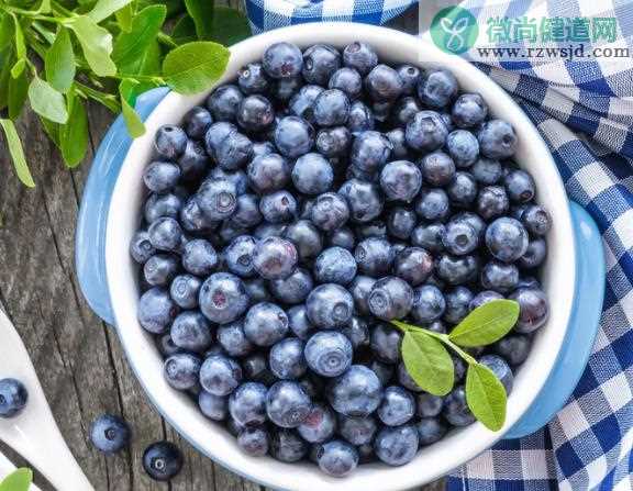 吃蓝莓拉肚子怎么回事 性凉过量加重人体寒气