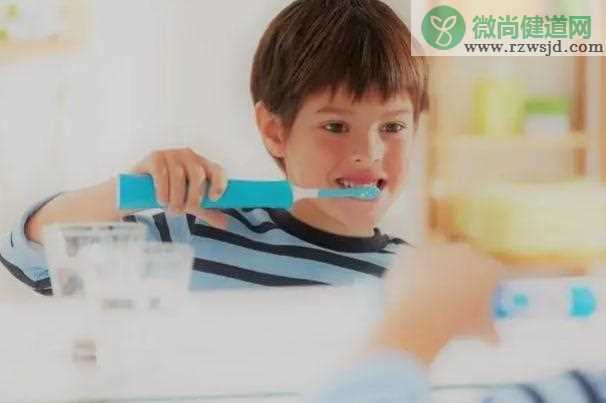 拔智齿后能刷牙漱口吗？刷牙的