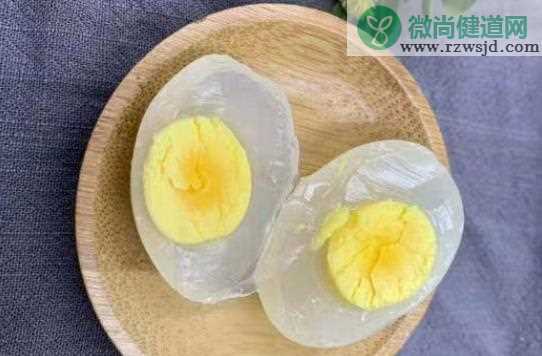 为什么鸽子蛋怎么煮都是软的 鸽子蛋煮熟是透明的吗