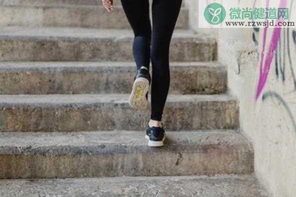 爬楼梯和跳绳哪个减肥效果好