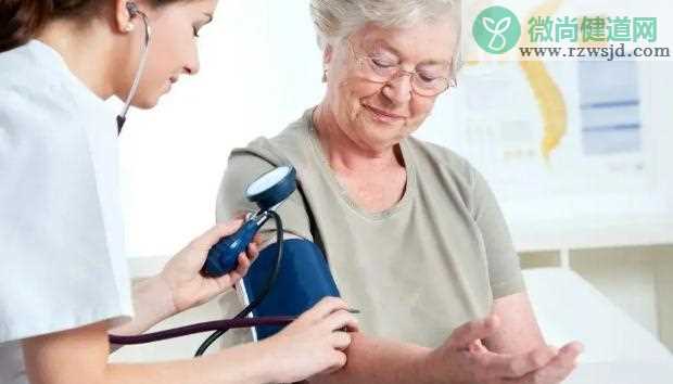 高血压是怎么引起的？高血压是