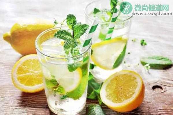 喝柠檬水有哪些好处 促进钙吸收抗菌消炎开胃促消化