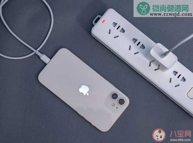 iPhone15可设充电上限为80% 苹果电池有什么优化技巧