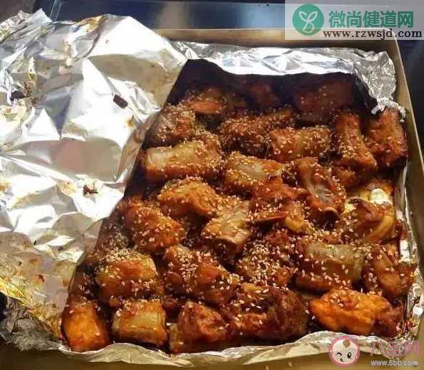 用锡箔纸或铝箔纸烧烤时最好不要加什么 蚂蚁庄园11月19日答案