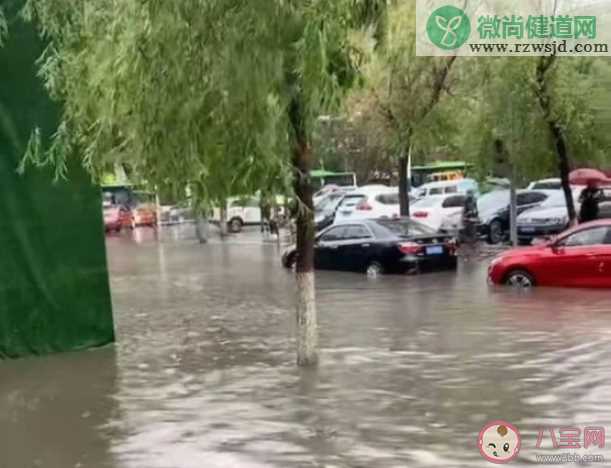 降雨后长春市开启驾船模式 道路积水出门要注意些什么