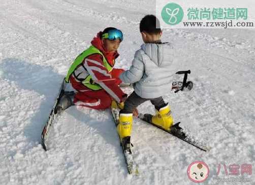 儿子第一次滑雪朋友圈说说 带儿子滑雪心情感觉大全