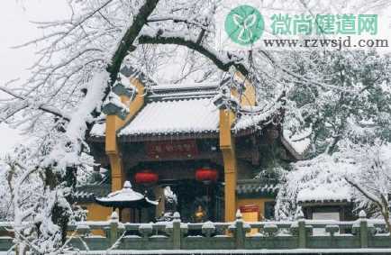 下雪天一个人怎么发朋友圈 下雪天一个人的心情句子